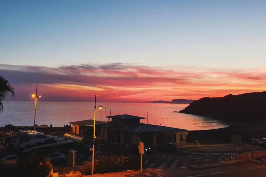 T2 Magnifique Vue Mer Panoramique Six-Fours-les-Plages Exteriér fotografie